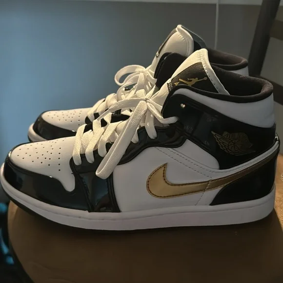 Men’s Jordan 1 size 8 - Picture 3 of 7